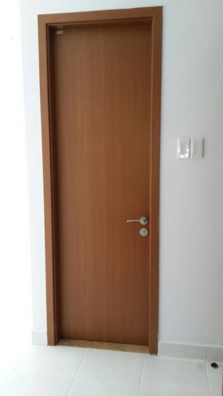 cửa gỗ thông phòng duratek