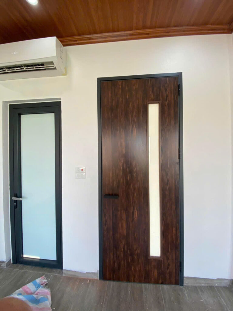 cửa gỗ Duratek - Flatta