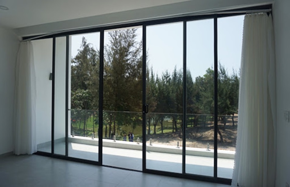 Cửa nhôm kính trượt 